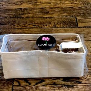 Zoomoni  for LV Alma GM